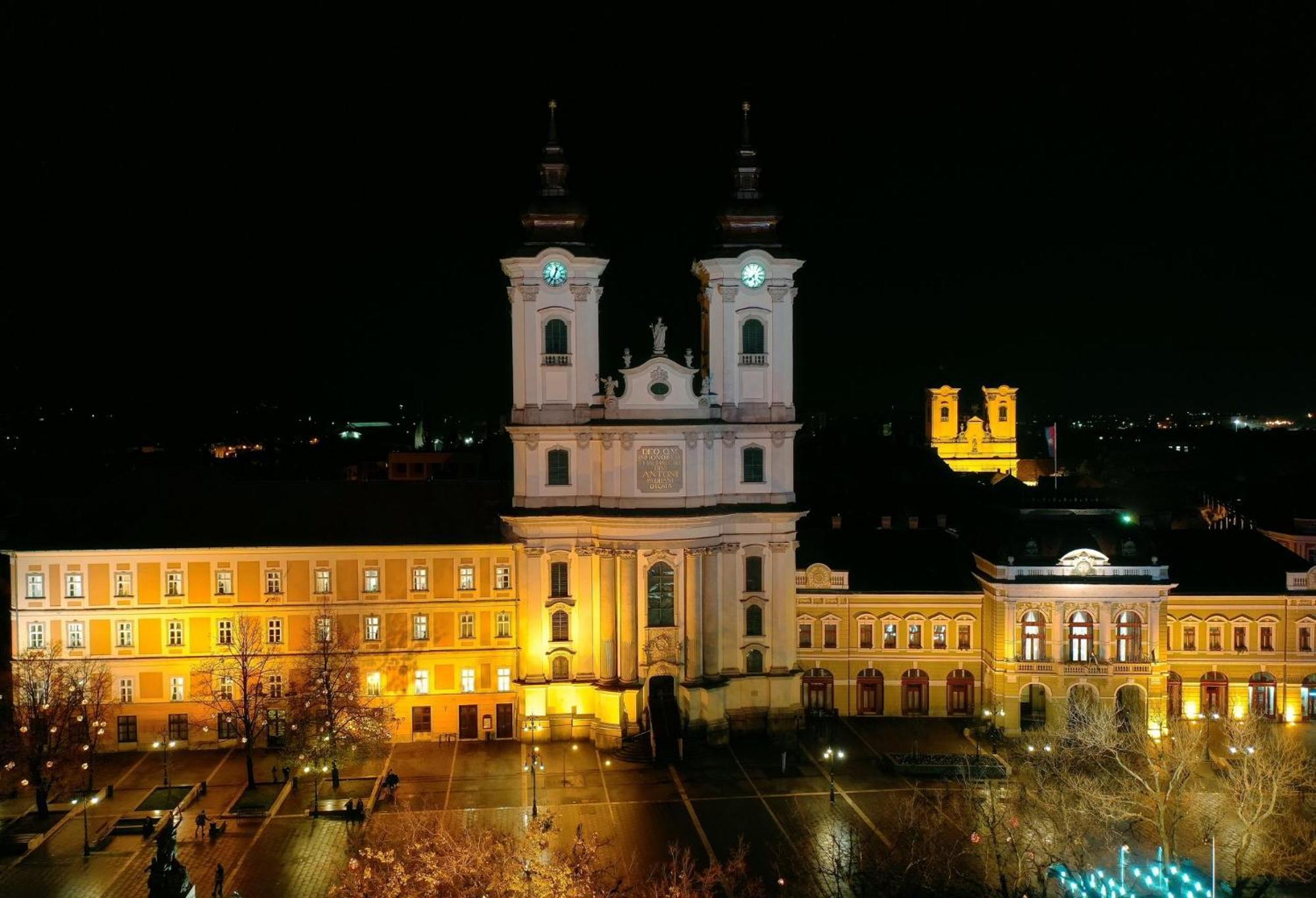 Eger Tower View Apartment المظهر الخارجي الصورة