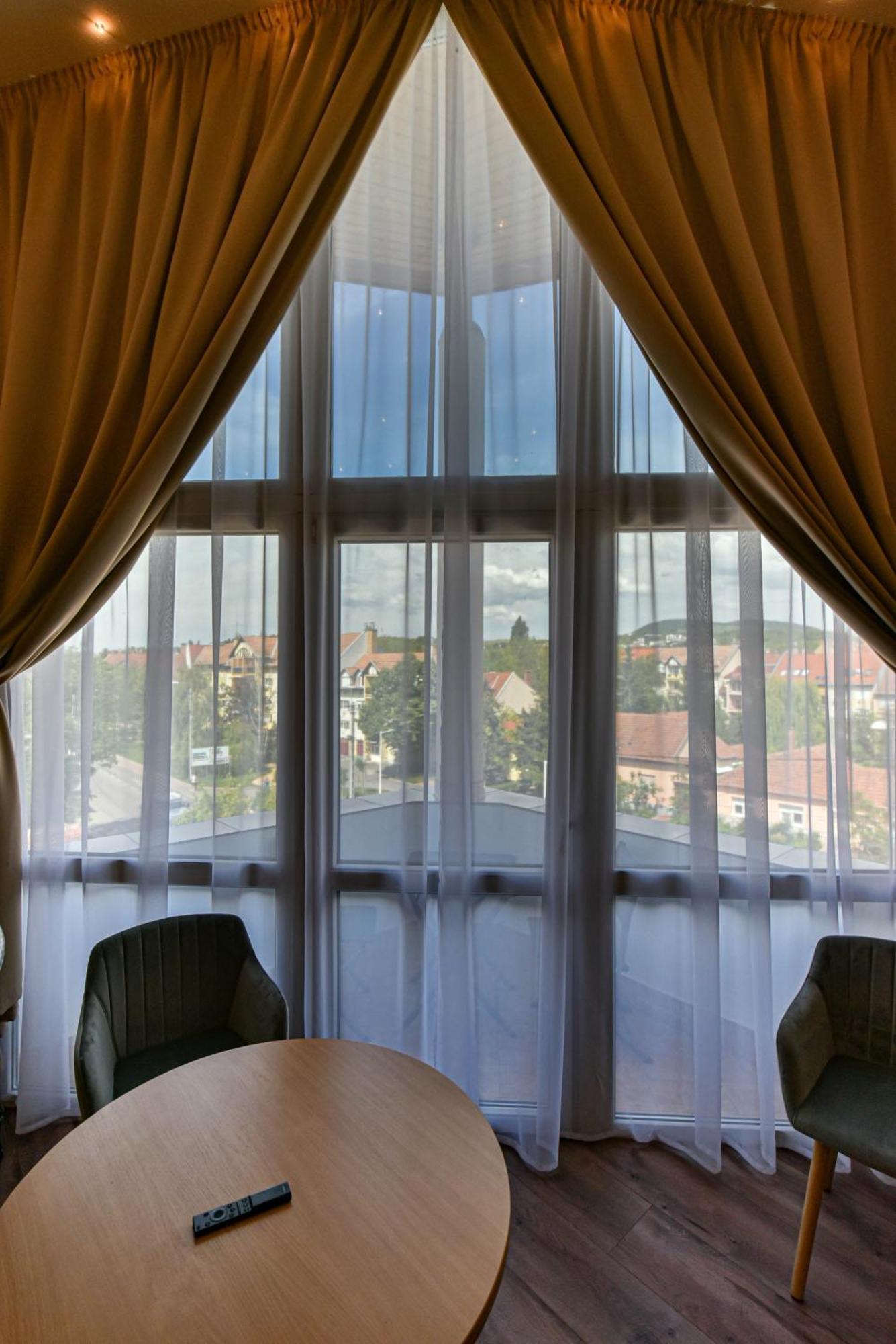 Eger Tower View Apartment المظهر الخارجي الصورة